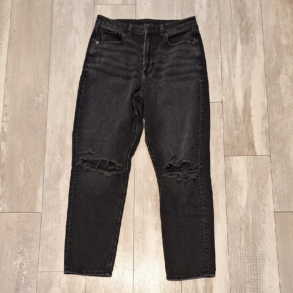 American Eagle Outfitters Charcoal Jeans. Highest Rise Mom Size 6 Regular